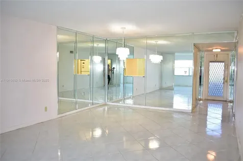 9721 Sunrise Lakes Boulevard Sunrise FL 33322
