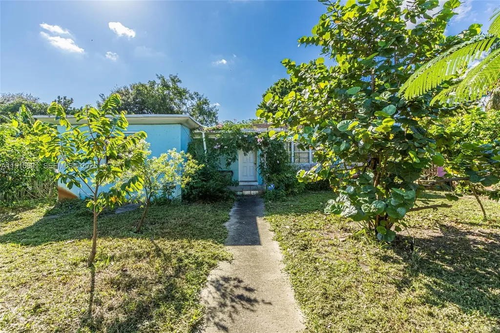 1264 NE 156th Street North Miami Beach FL 33162