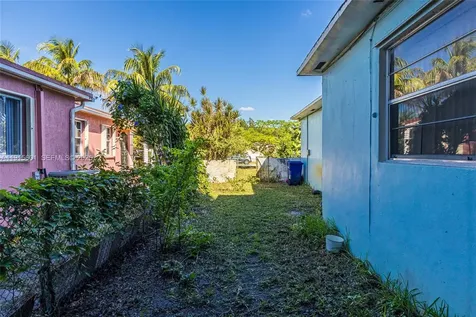 1264 NE 156th Street North Miami Beach FL 33162