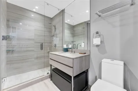 18975 Collins Avenue Sunny Isles Beach FL 33160