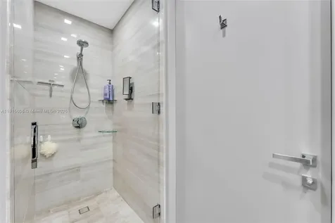 18975 Collins Avenue Sunny Isles Beach FL 33160