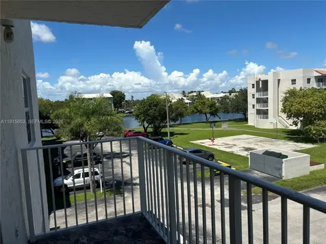 8240 SW 210th Street Cutler Bay FL 33189
