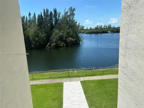 8240 SW 210th Street Cutler Bay FL 33189