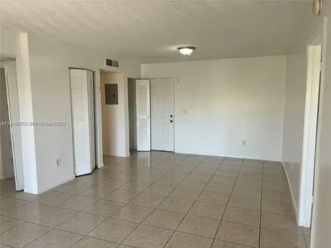 8240 SW 210th Street Cutler Bay FL 33189