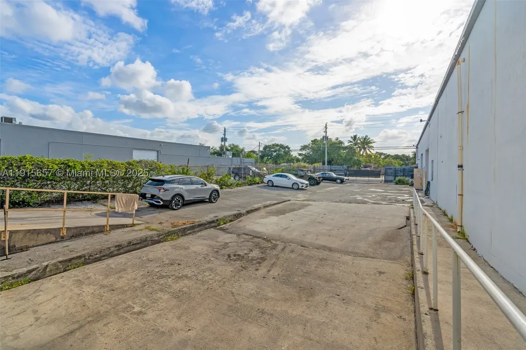 1226 NW 23rd Avenue Fort Lauderdale FL 33311
