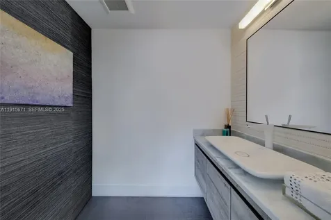 1520 Lenox Avenue Miami Beach FL 33139