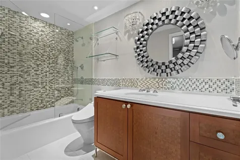 1853 Jefferson Avenue Miami Beach FL 33139