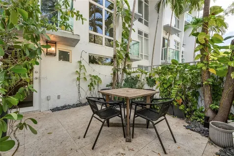 1853 Jefferson Avenue Miami Beach FL 33139