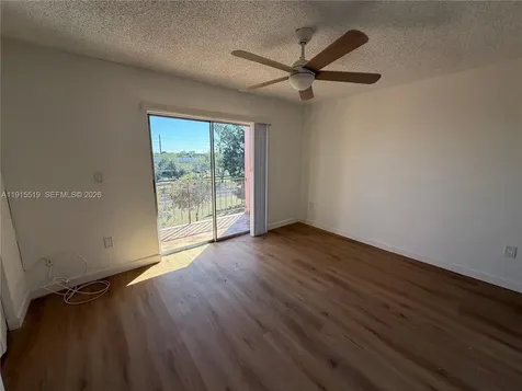 440 E 23rd Street Hialeah FL 33013