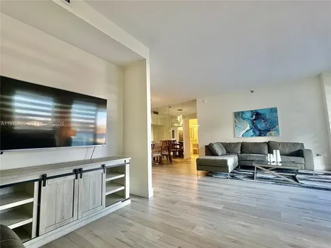 20515 E Country Club Drive Aventura FL 33180