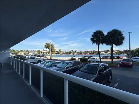 20515 E Country Club Drive Aventura FL 33180