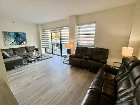 20515 E Country Club Drive Aventura FL 33180