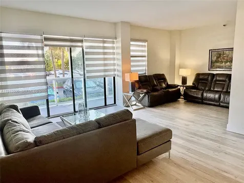 20515 E Country Club Drive Aventura FL 33180