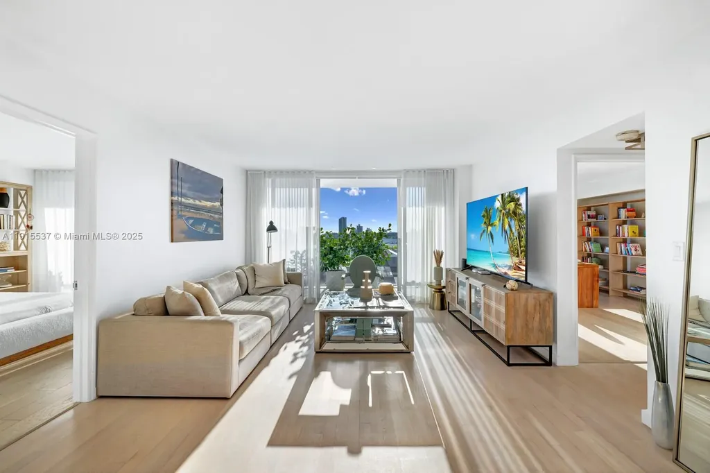 1800 Sunset Harbour Drive Miami Beach FL 33139