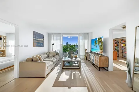 1800 Sunset Harbour Drive Miami Beach FL 33139