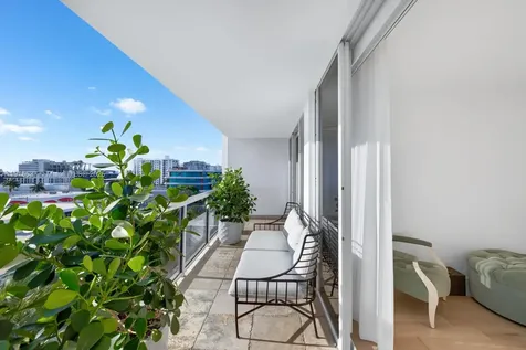 1800 Sunset Harbour Drive Miami Beach FL 33139
