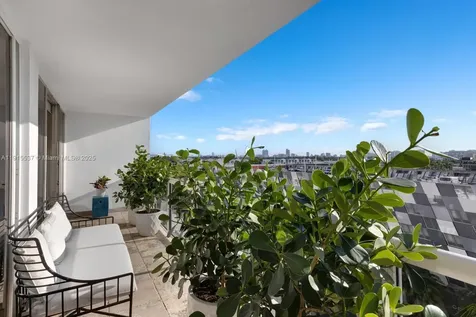1800 Sunset Harbour Drive Miami Beach FL 33139