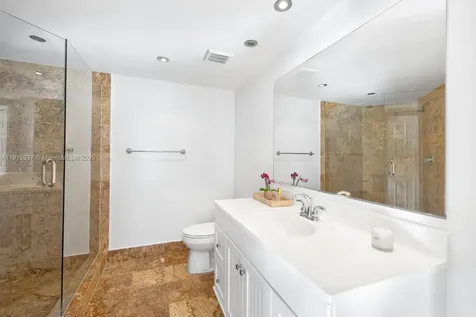 1800 Sunset Harbour Drive Miami Beach FL 33139