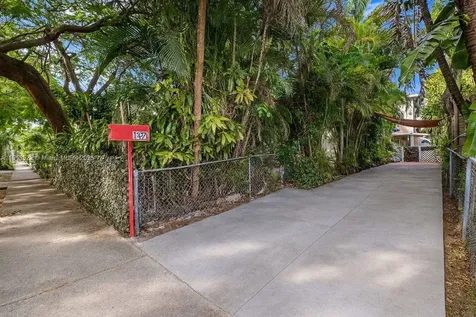 137 NE 46th Street Miami FL 33137