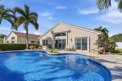 19372 NW 24th Place Pembroke Pines FL 33029