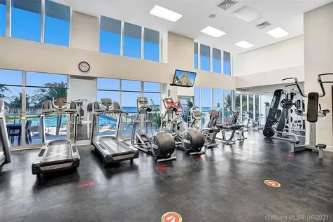 16699 Collins Avenue Sunny Isles Beach FL 33160