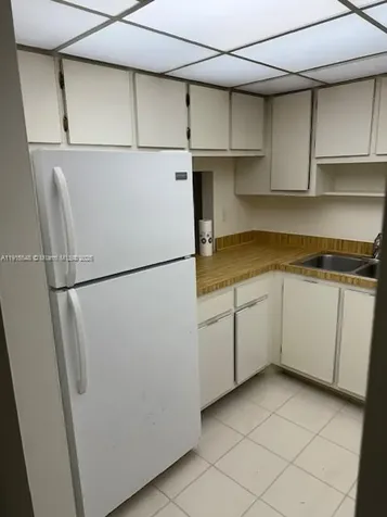 400 Commodore Drive Plantation FL 33325