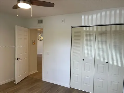10369 NW 24th Place Sunrise FL 33322