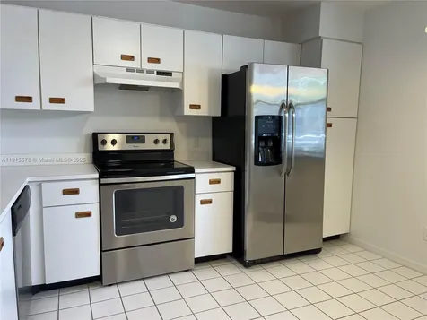 10369 NW 24th Place Sunrise FL 33322