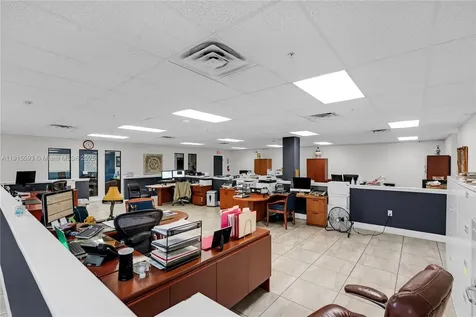 3353 NW 74th Avenue Miami FL 33122