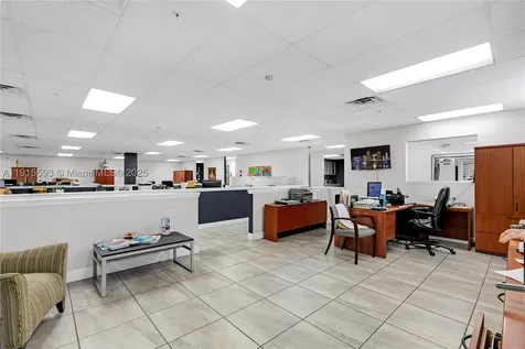 3353 NW 74th Avenue Miami FL 33122