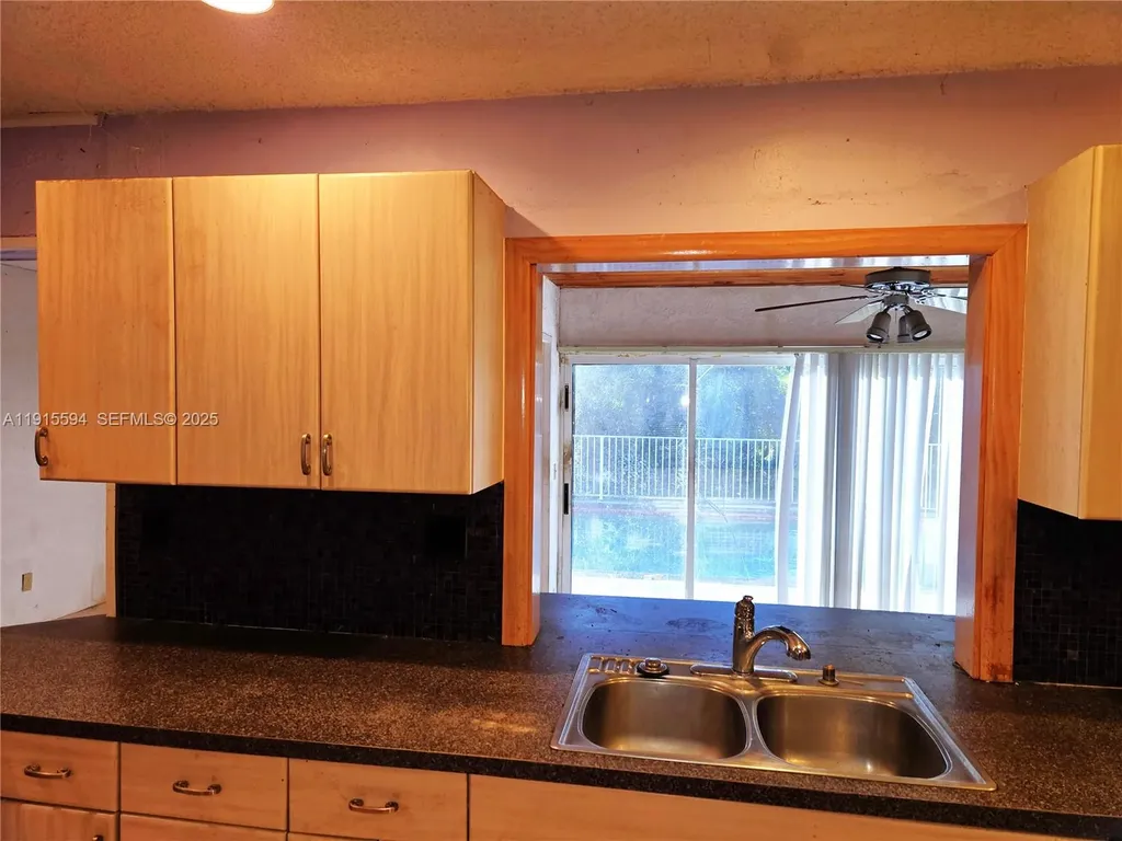 4260 NW 107th Avenue Coral Springs FL 33065