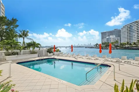 1450 Lincoln Road Miami Beach FL 33139
