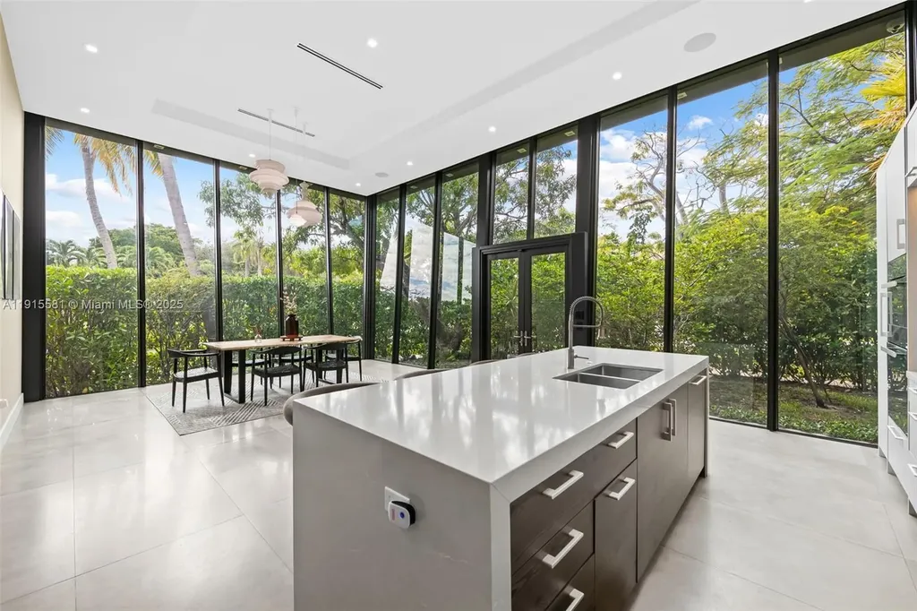 624 N Victoria Park Road Fort Lauderdale FL 33304