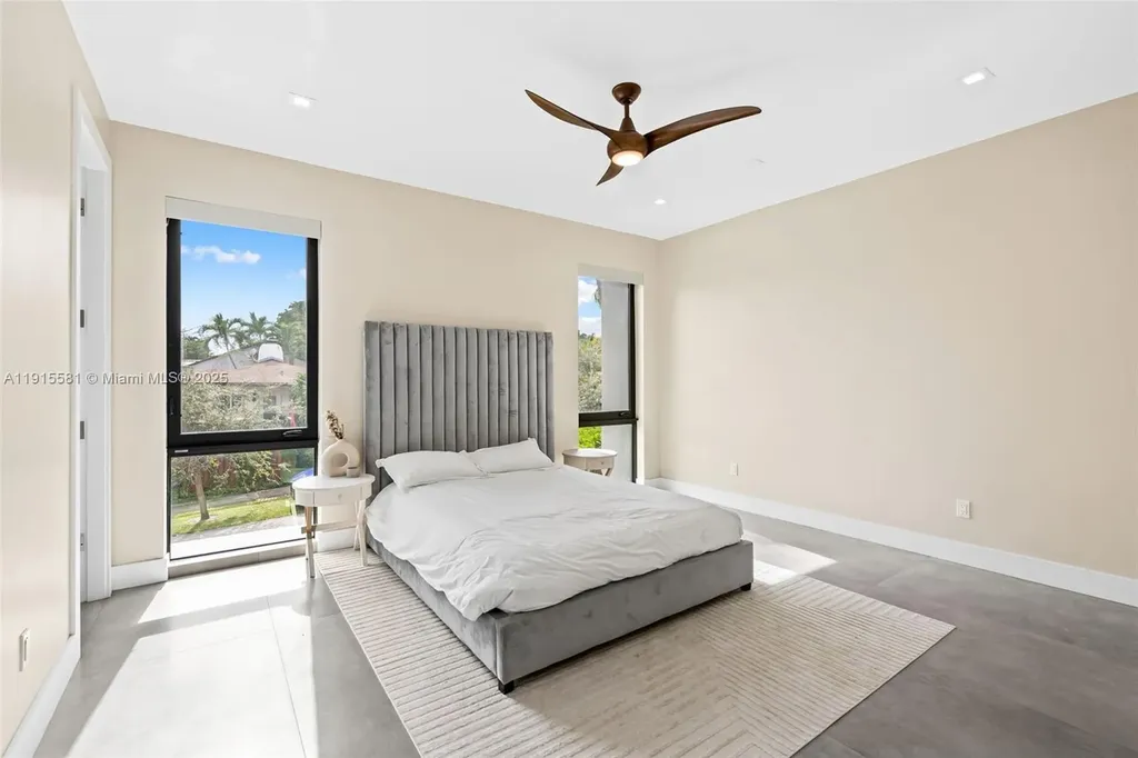 624 N Victoria Park Road Fort Lauderdale FL 33304