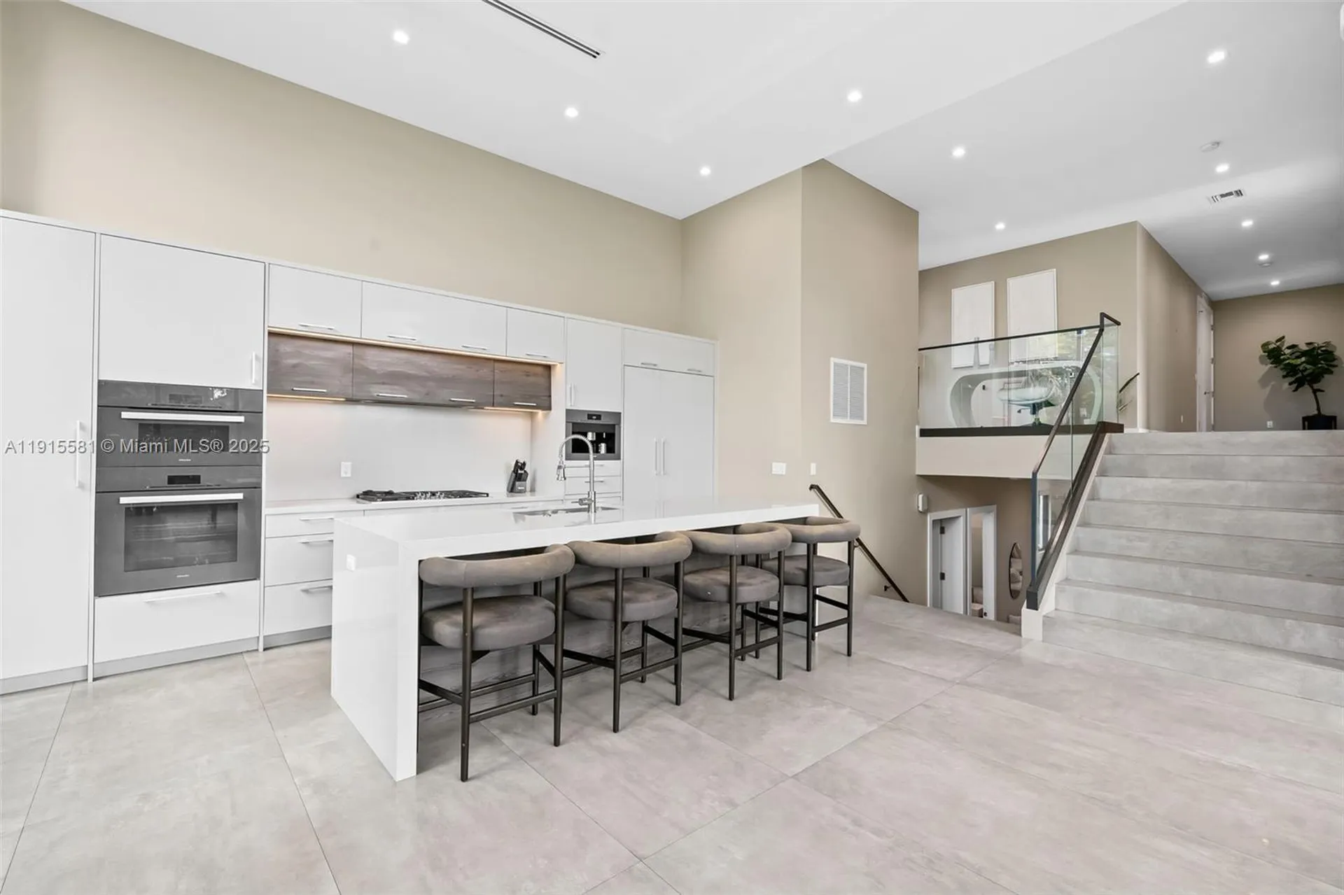 624 N Victoria Park Road Fort Lauderdale FL 33304