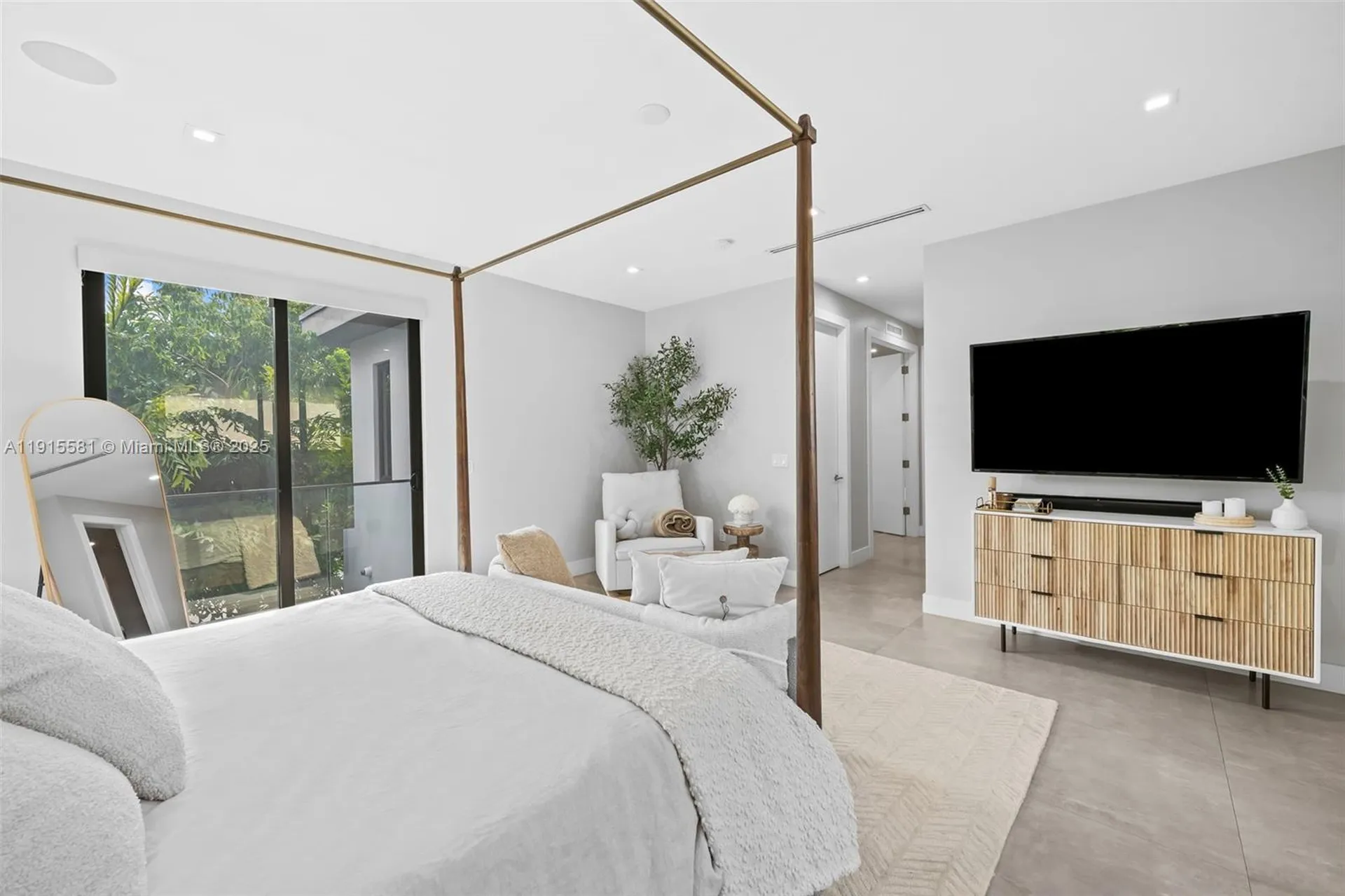 624 N Victoria Park Road Fort Lauderdale FL 33304