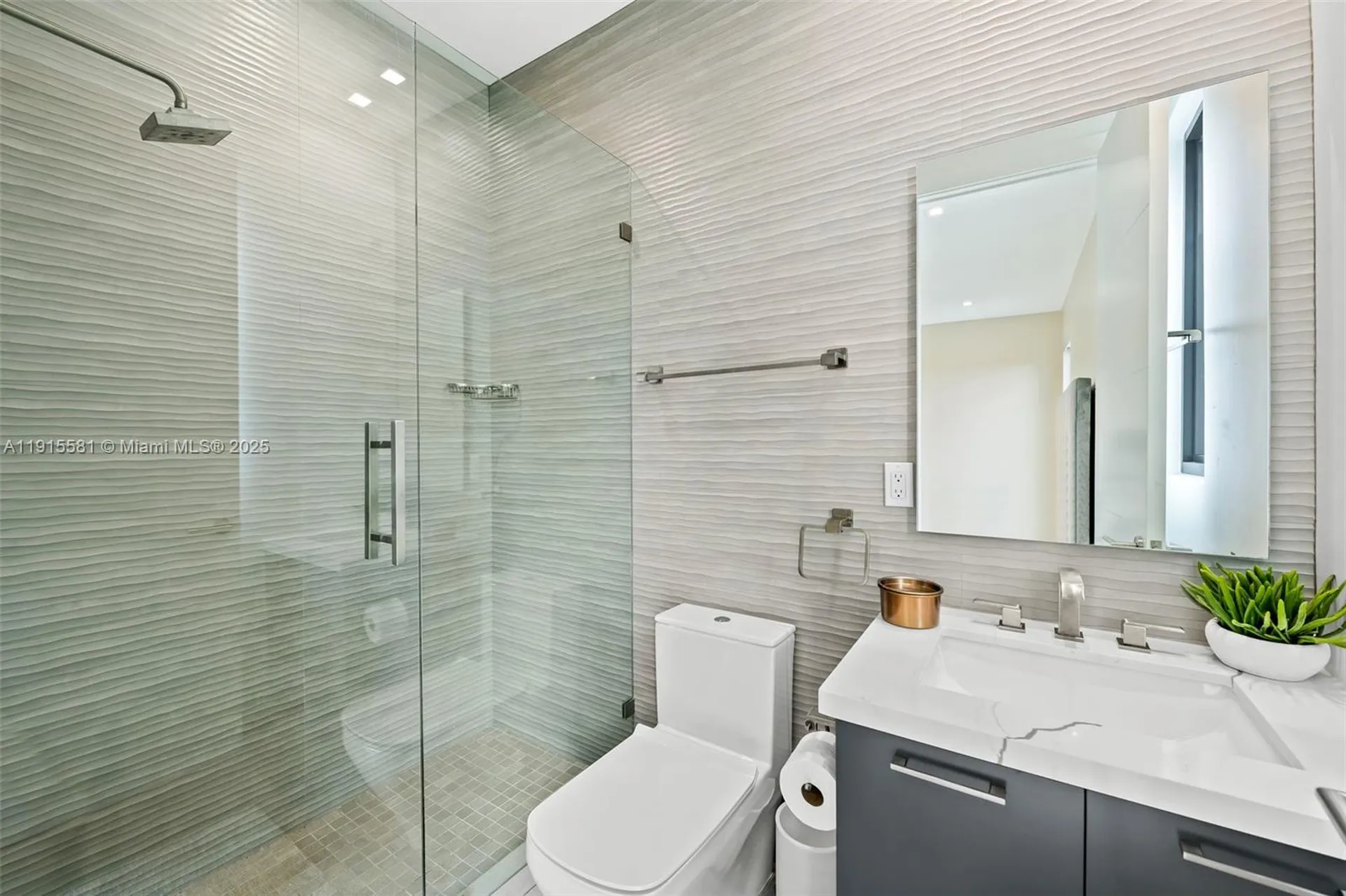 624 N Victoria Park Road Fort Lauderdale FL 33304