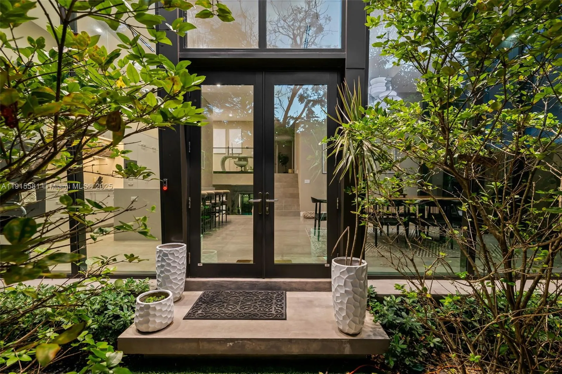 624 N Victoria Park Road Fort Lauderdale FL 33304