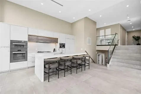 624 N Victoria Park Road Fort Lauderdale FL 33304