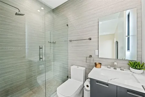 624 N Victoria Park Road Fort Lauderdale FL 33304