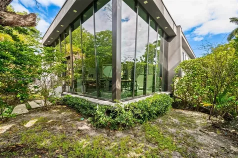 624 N Victoria Park Road Fort Lauderdale FL 33304