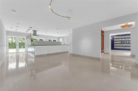 7261 W Troon Circle Miami Lakes FL 33014