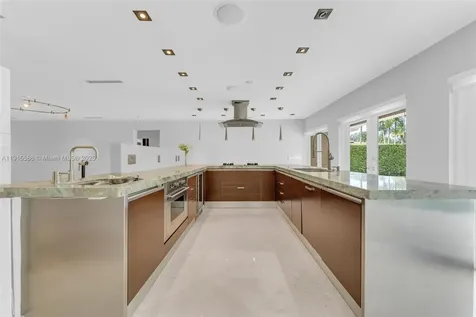 7261 W Troon Circle Miami Lakes FL 33014