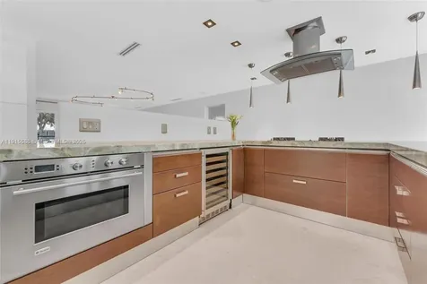 7261 W Troon Circle Miami Lakes FL 33014