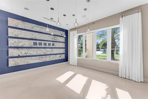 7261 W Troon Circle Miami Lakes FL 33014
