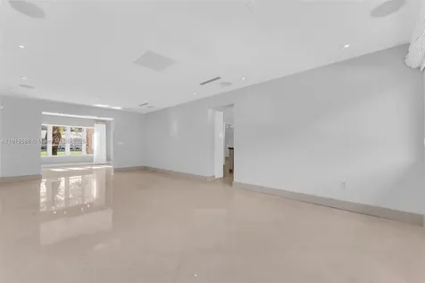 7261 W Troon Circle Miami Lakes FL 33014
