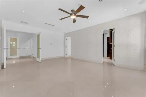 7261 W Troon Circle Miami Lakes FL 33014