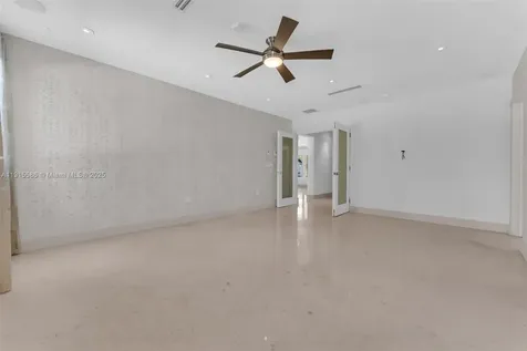 7261 W Troon Circle Miami Lakes FL 33014