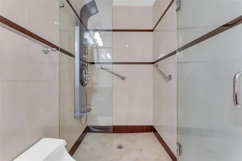 7261 W Troon Circle Miami Lakes FL 33014