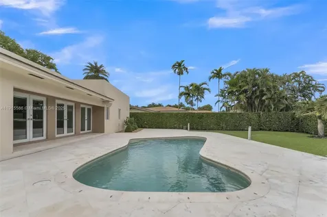 7261 W Troon Circle Miami Lakes FL 33014
